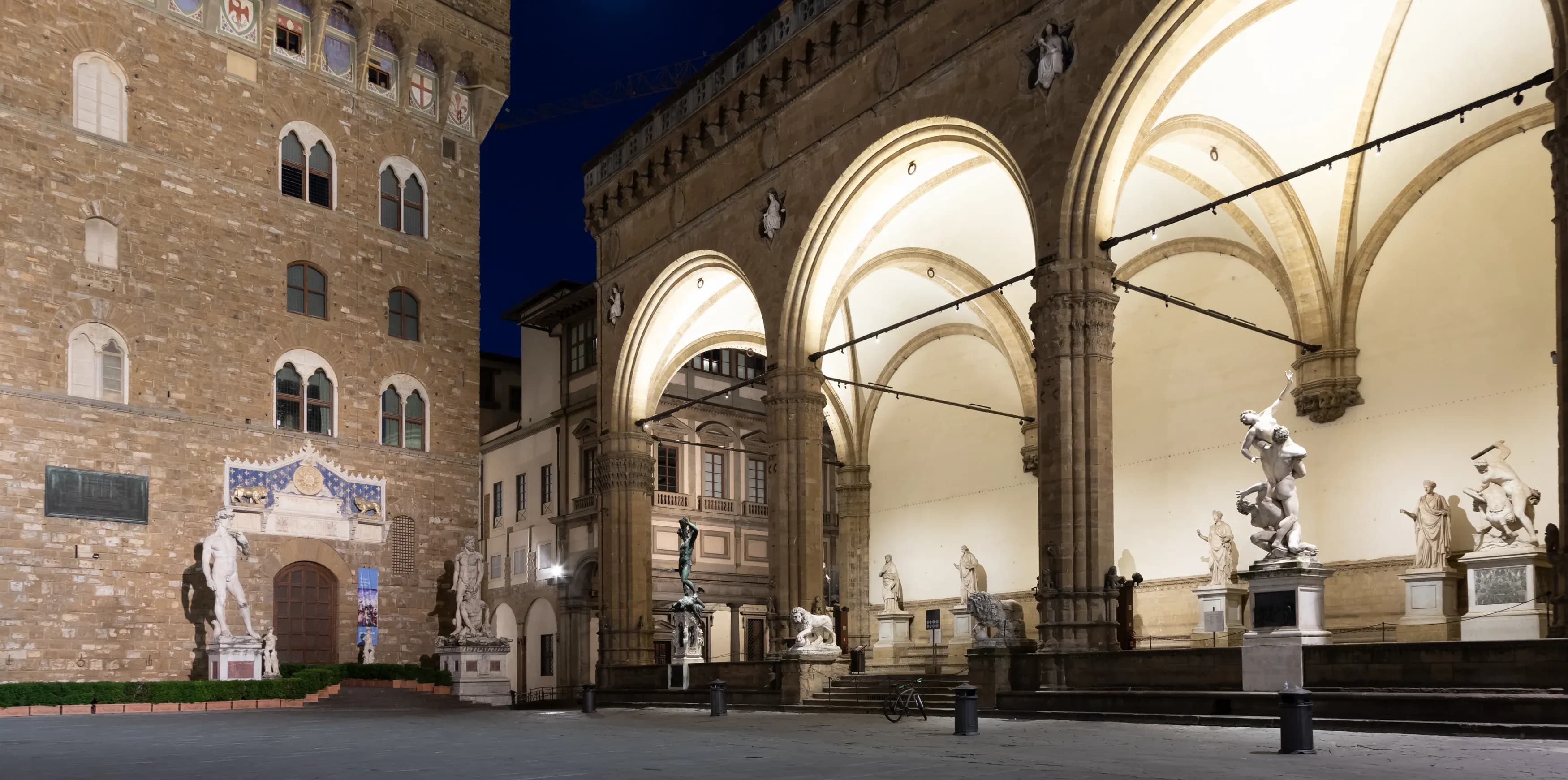 Tour the Uffizi Gallery and Piazza della Signoria