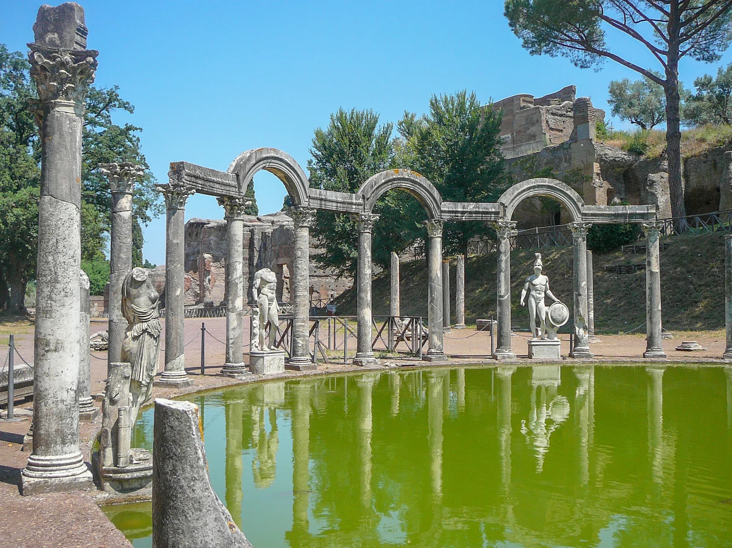 The Roman Countryside Tour: Hadrian's Villa and Villa D'Este